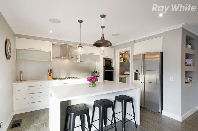 23 Sandra Court, Knoxfield VIC 3180, Knoxfield - Thumbnail 2