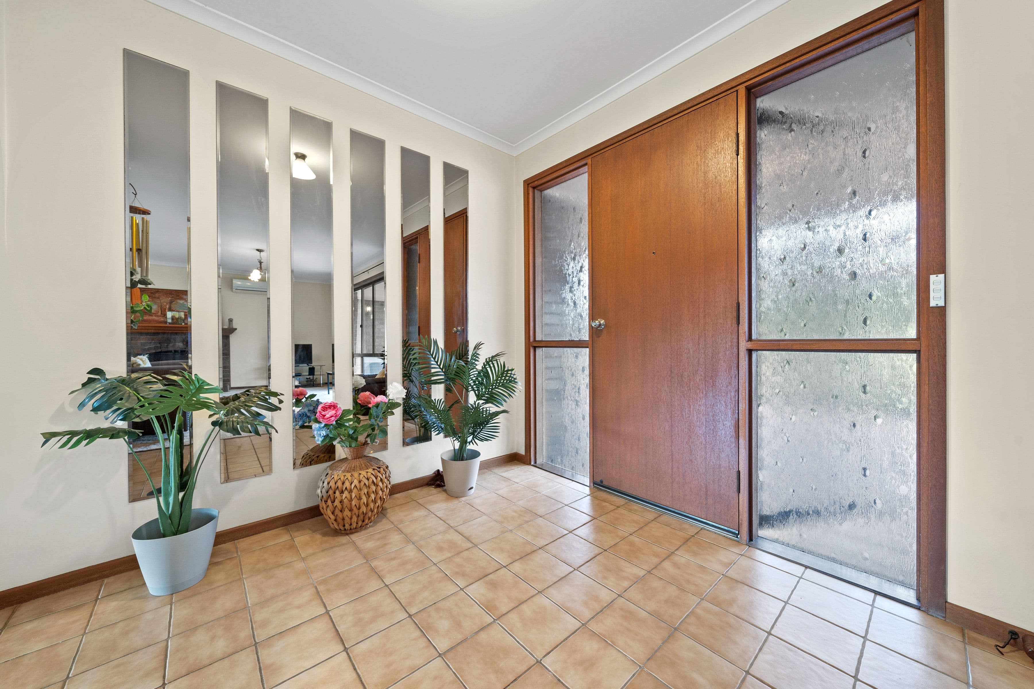 17 Jessica Court, Heritage Park QLD 4118, Heritage Park - Thumbnail 3