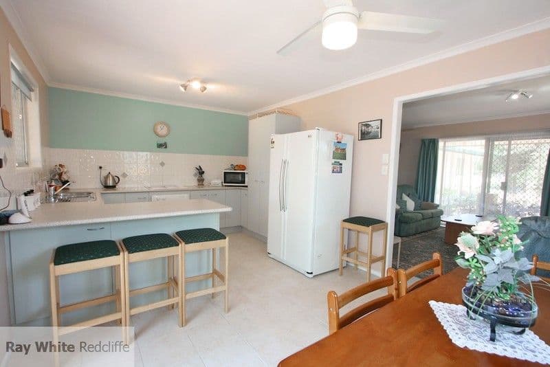 38 Aloomba Court, REDCLIFFE QLD 4020, Redcliffe - Thumbnail 2