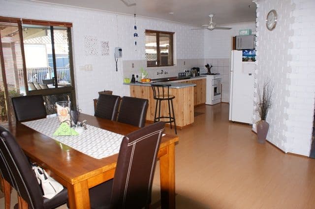 17 Flanagan Way, DONGARA WA 6525, Dongara - Thumbnail 3