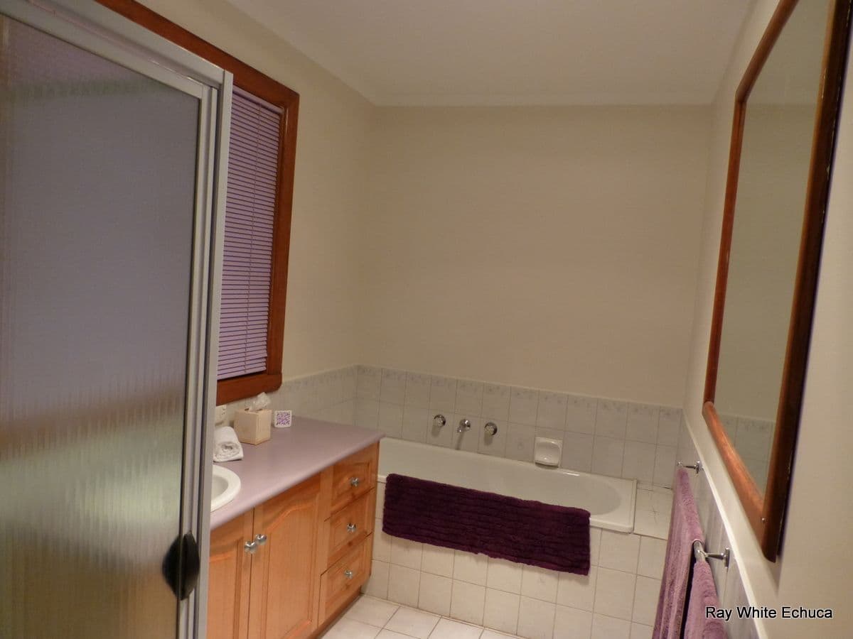 1 Pascoe Street, ECHUCA VIC 3564, Echuca - Thumbnail 5