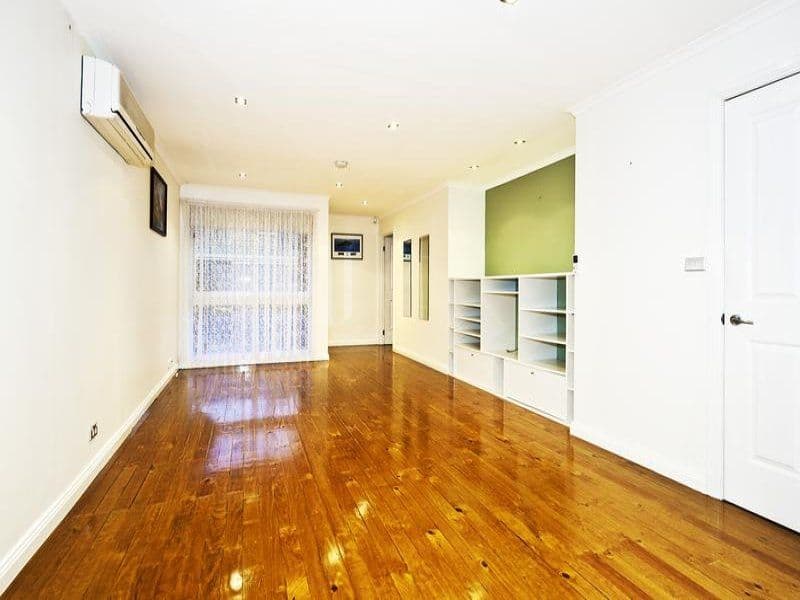 18-20 Greenhills Road, BUNDOORA VIC 3083, Bundoora - Thumbnail 4