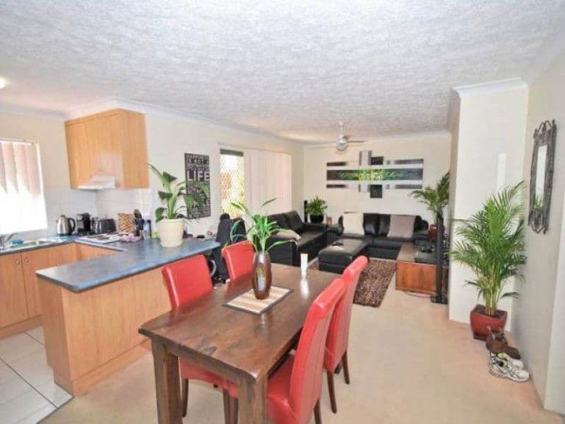 6 "Villa Mermaide" 2340 Gold Coast Highway, Mermaid Beach QLD 4218, Mermaid Beach - Thumbnail 3
