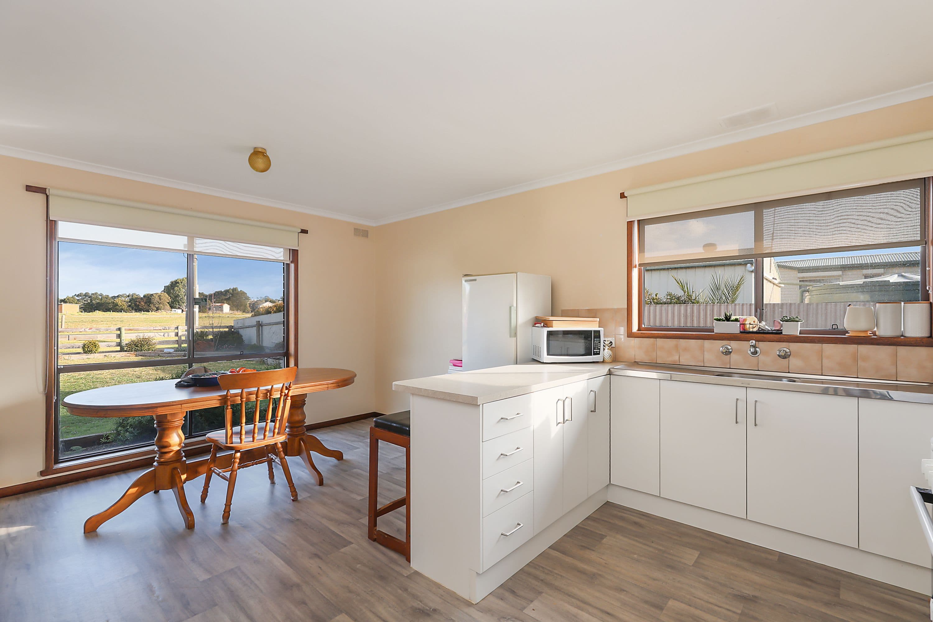 30 Holden Street, Camperdown VIC 3260, Camperdown - Thumbnail 3