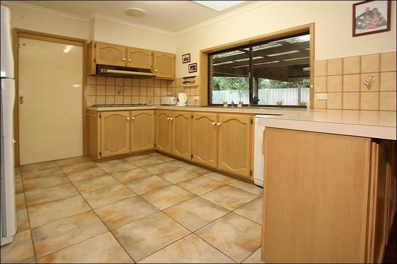 45 Mannering Drive, GLEN WAVERLEY VIC 3150, Glen Waverley - Thumbnail 4