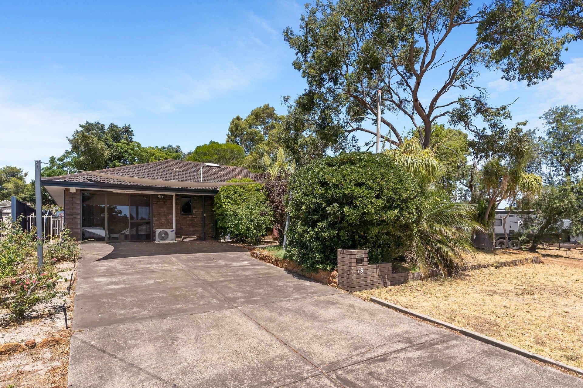 19 Booligal Street, Lesmurdie WA 6076, Lesmurdie - Thumbnail 2