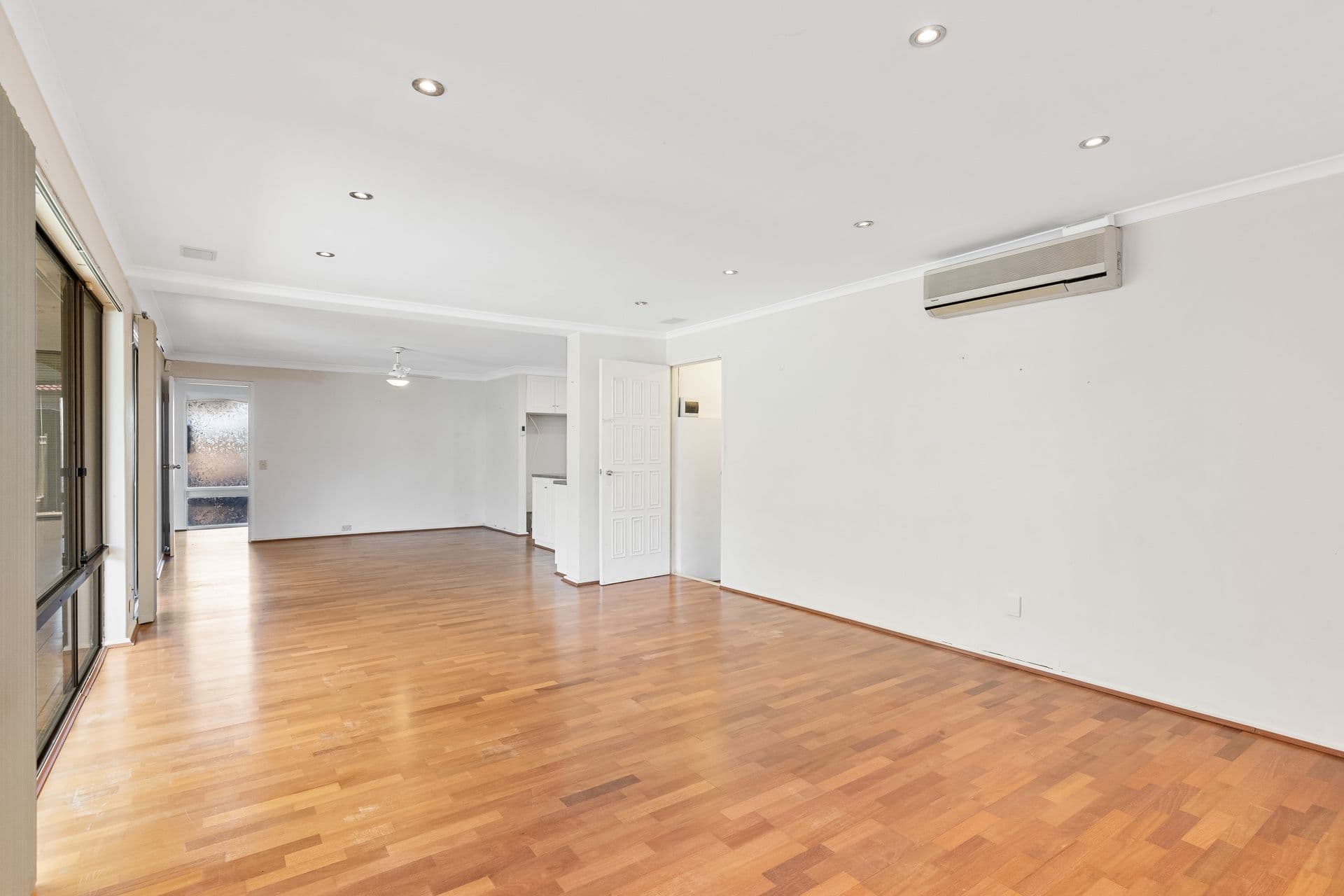 19 Booligal Street, Lesmurdie WA 6076, Lesmurdie - Thumbnail 5