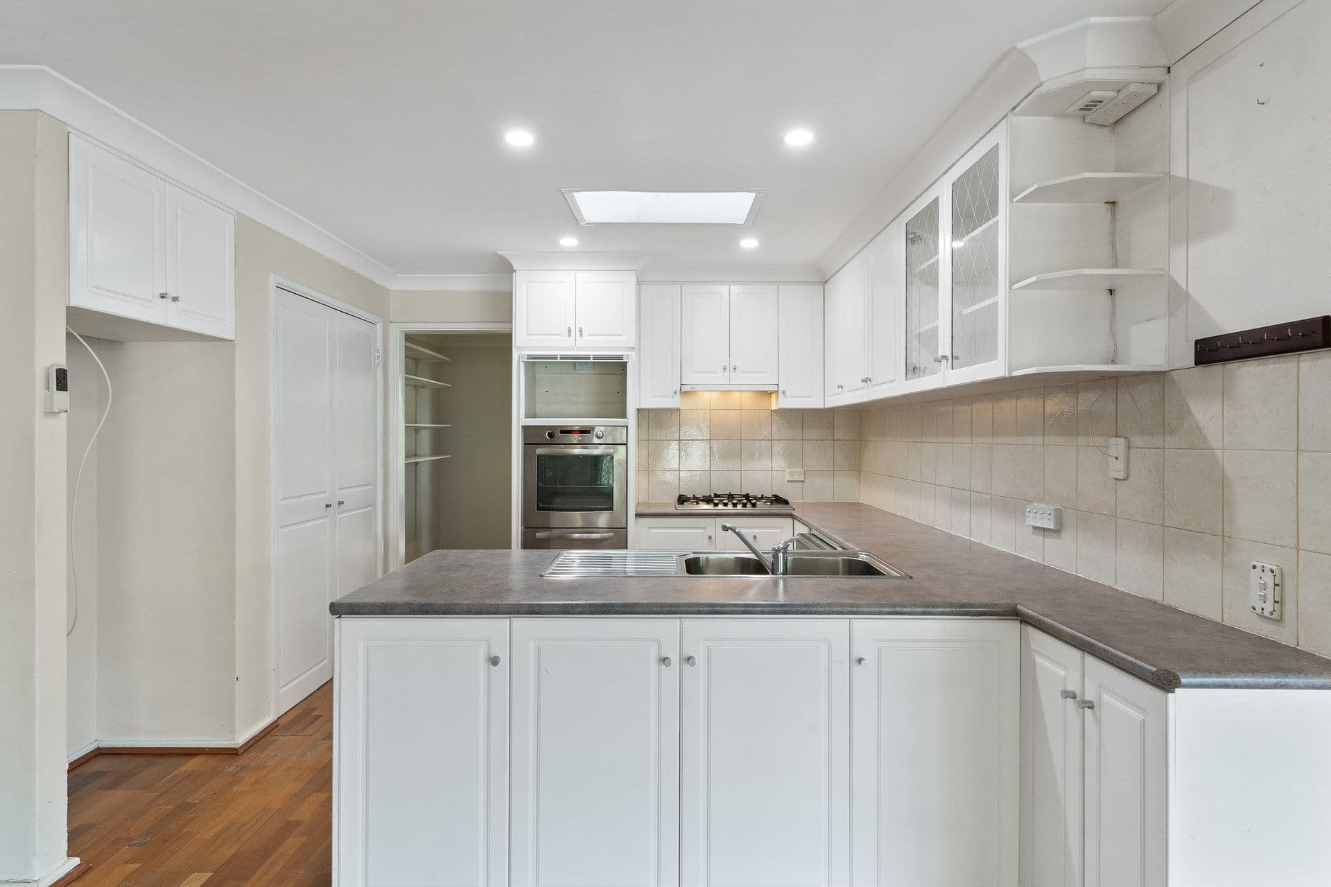 19 Booligal Street, Lesmurdie WA 6076, Lesmurdie - Thumbnail 6