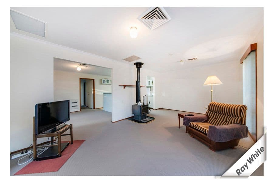 40 Sherwood Circuit, GORDON ACT 2906, Gordon - Thumbnail 2