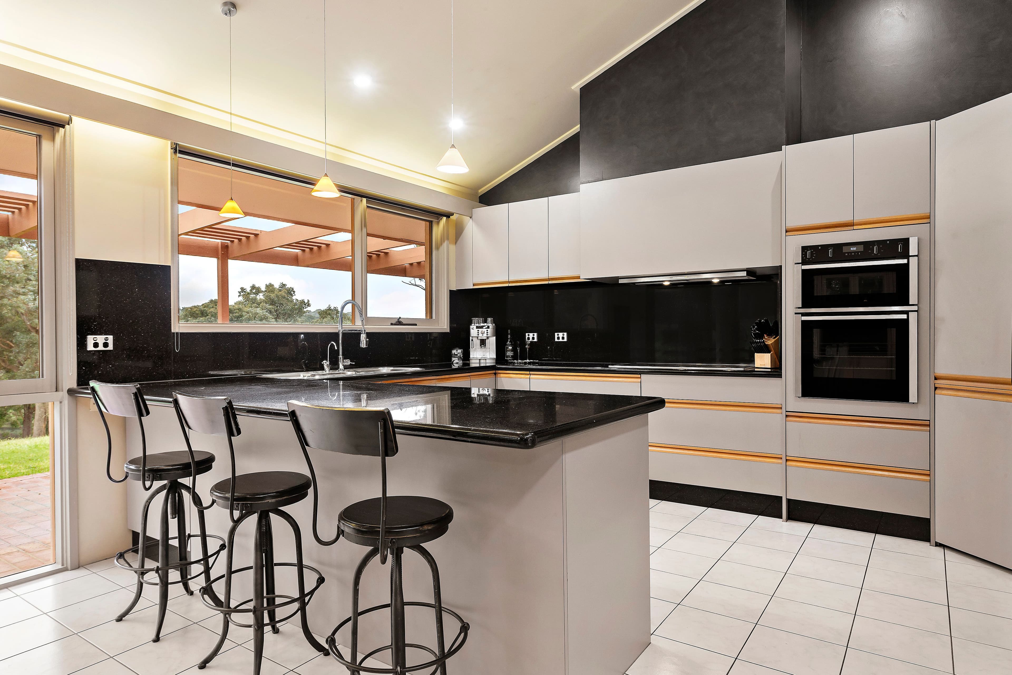 17 Robbies Road, Yarrambat VIC 3091, Yarrambat - Thumbnail 7
