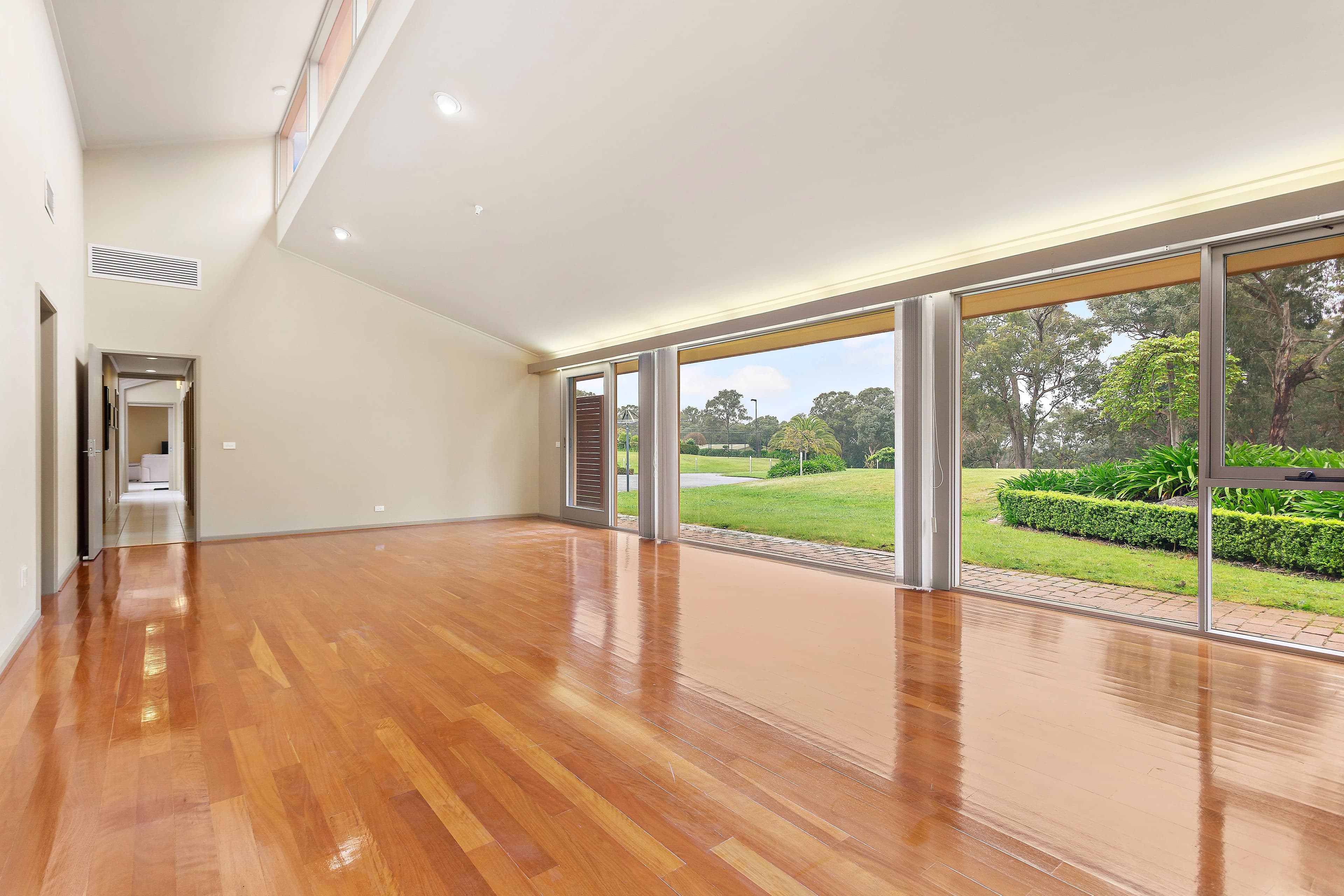 17 Robbies Road, Yarrambat VIC 3091, Yarrambat - Thumbnail 8