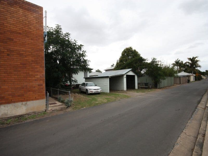 43 Grevillea Street, BILOELA QLD 4715, Biloela - Thumbnail 4