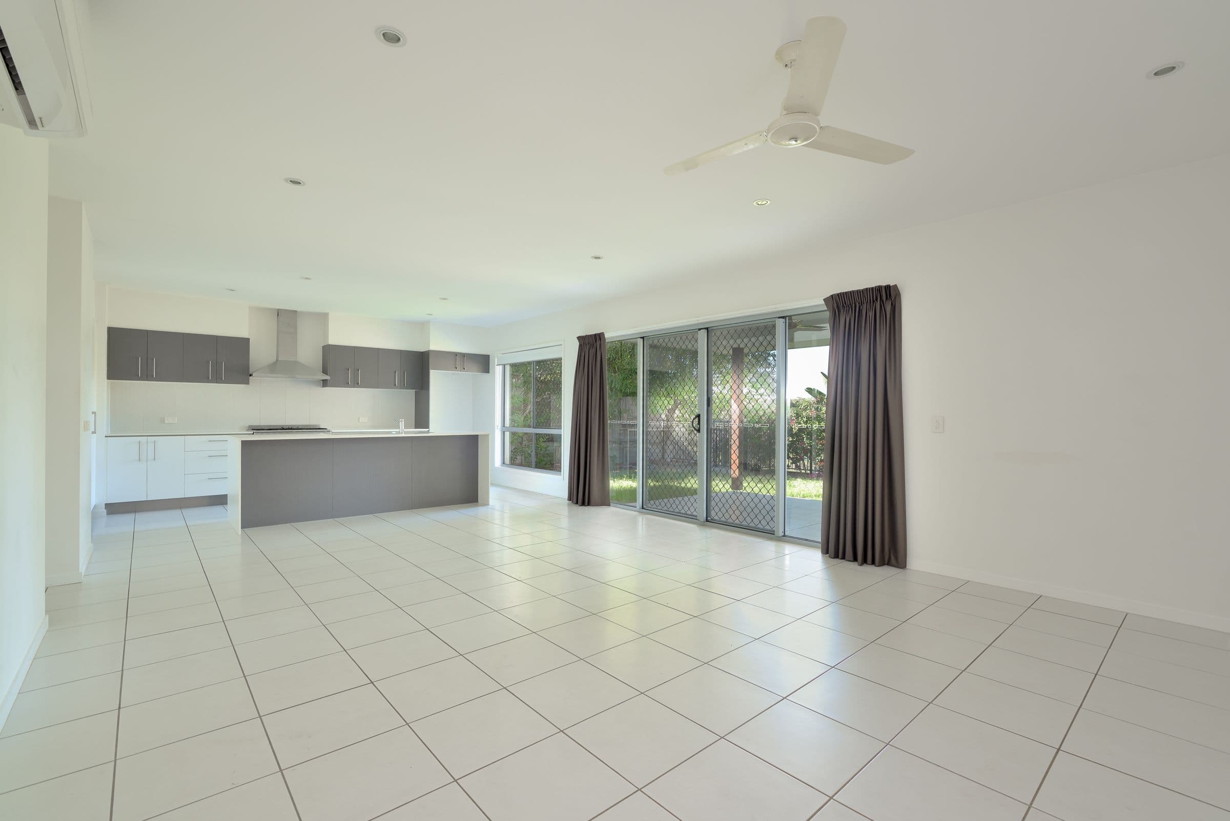 24 Orchard Drive, Kirkwood QLD 4680, Kirkwood - Thumbnail 2
