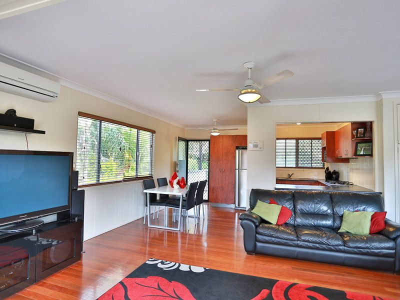 7 Bringelly Street, ARANA HILLS QLD 4054, Arana Hills - Thumbnail 2