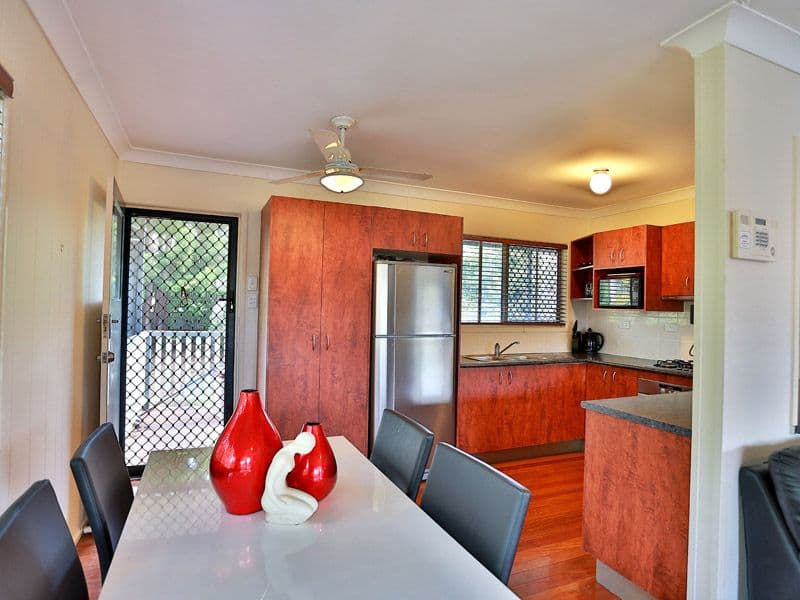7 Bringelly Street, ARANA HILLS QLD 4054, Arana Hills - Thumbnail 4