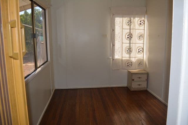 3 Leek Street, Blackall QLD 4472, Blackall - Thumbnail 4