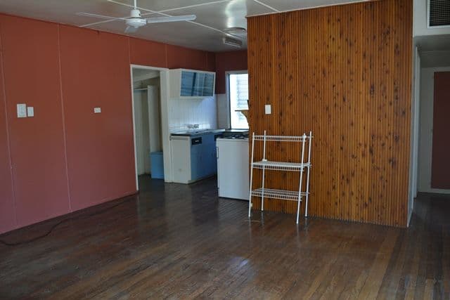 3 Leek Street, Blackall QLD 4472, Blackall - Thumbnail 5