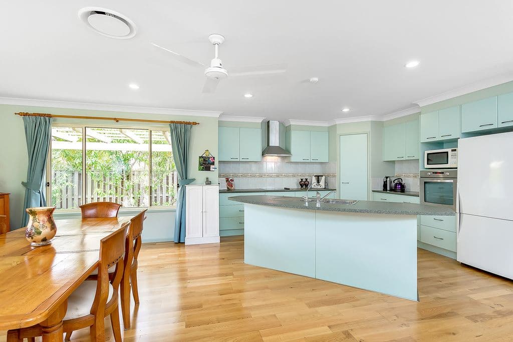23 Glenny Street, Mudgeeraba QLD 4213, Mudgeeraba - Thumbnail 2