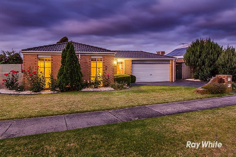 24 Horsfield Street, Cranbourne North VIC 3977, Cranbourne North - Image 1