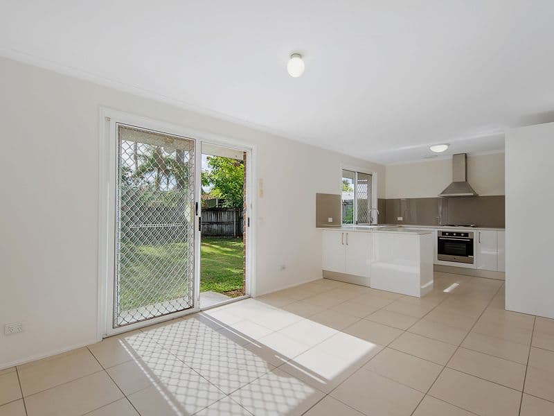 17 Cumberland Drive, VARSITY LAKES QLD 4227, Varsity Lakes - Thumbnail 5
