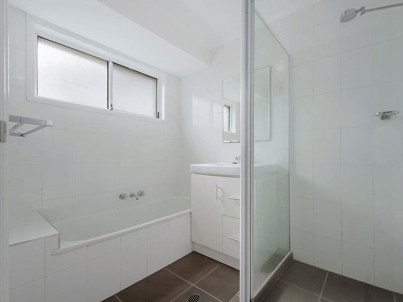 17 Cumberland Drive, VARSITY LAKES QLD 4227, Varsity Lakes - Thumbnail 7