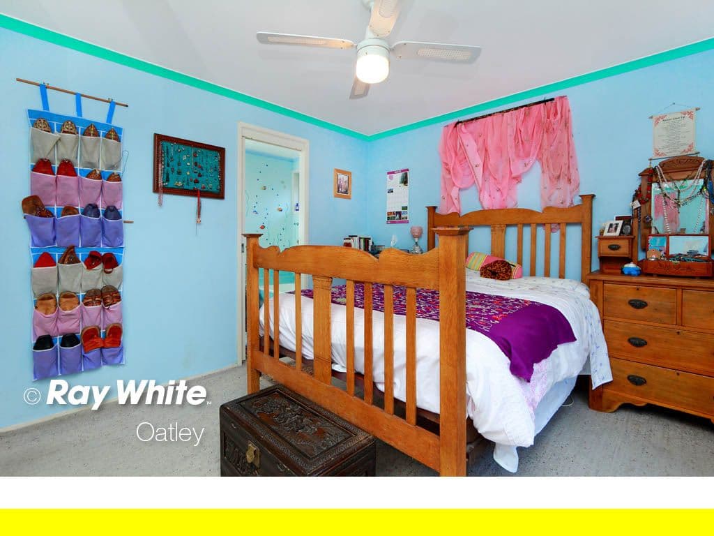10 Wayne Avenue, LUGARNO NSW 2210, Lugarno - Thumbnail 4
