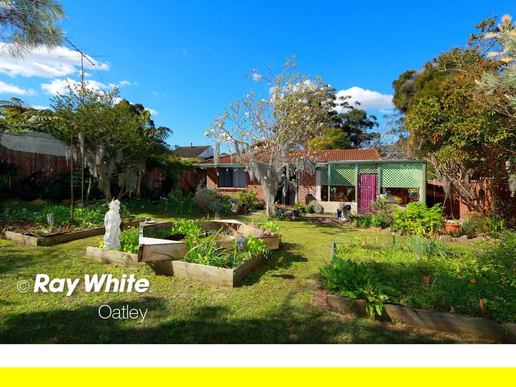 10 Wayne Avenue, LUGARNO NSW 2210, Lugarno - Thumbnail 6