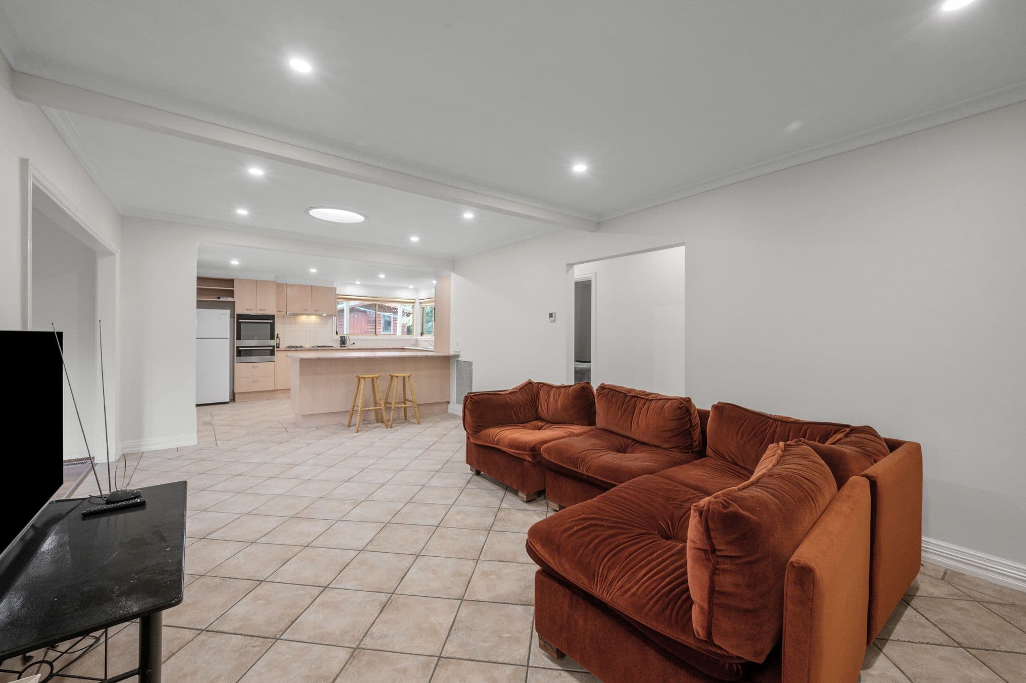 85 Begonia Avenue, Bayswater VIC 3153, Bayswater - Thumbnail 3