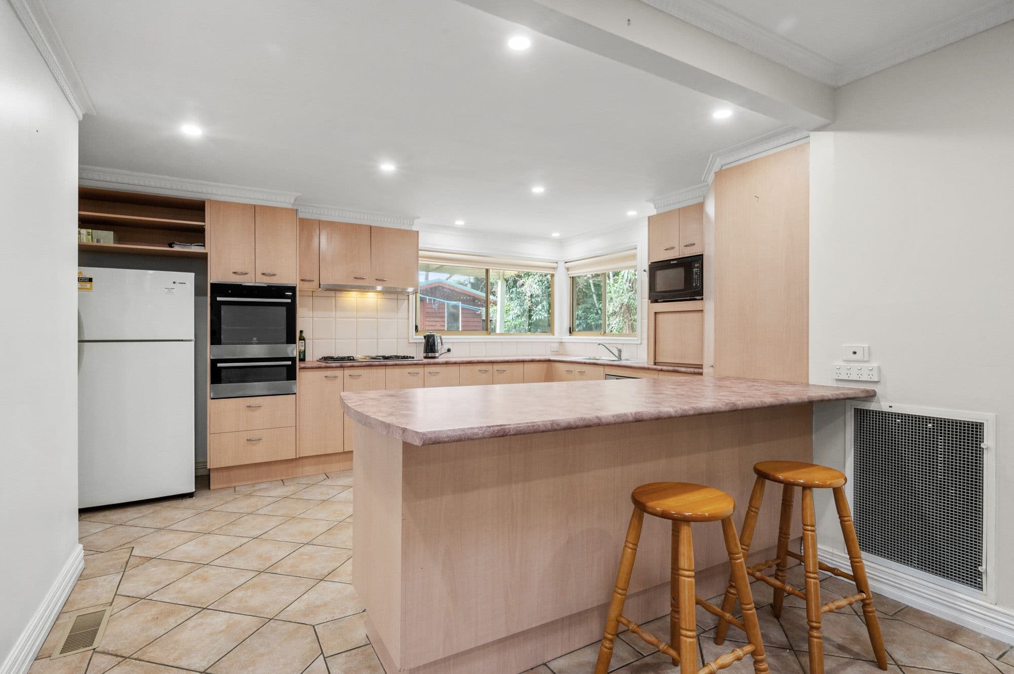 85 Begonia Avenue, Bayswater VIC 3153, Bayswater - Thumbnail 4