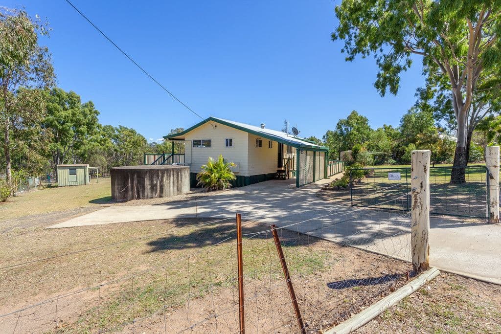 8 Walter Court, Glenore Grove QLD 4342, Glenore Grove - Thumbnail 4