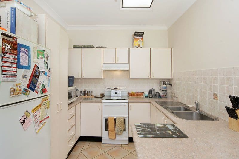2-4 Oxford Drive, LAKE HAVEN NSW 2263, Lake Haven - Thumbnail 2