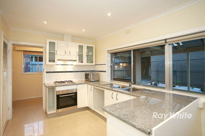 9 Aldridge Street, ENDEAVOUR HILLS VIC 3802, Endeavour Hills - Thumbnail 3