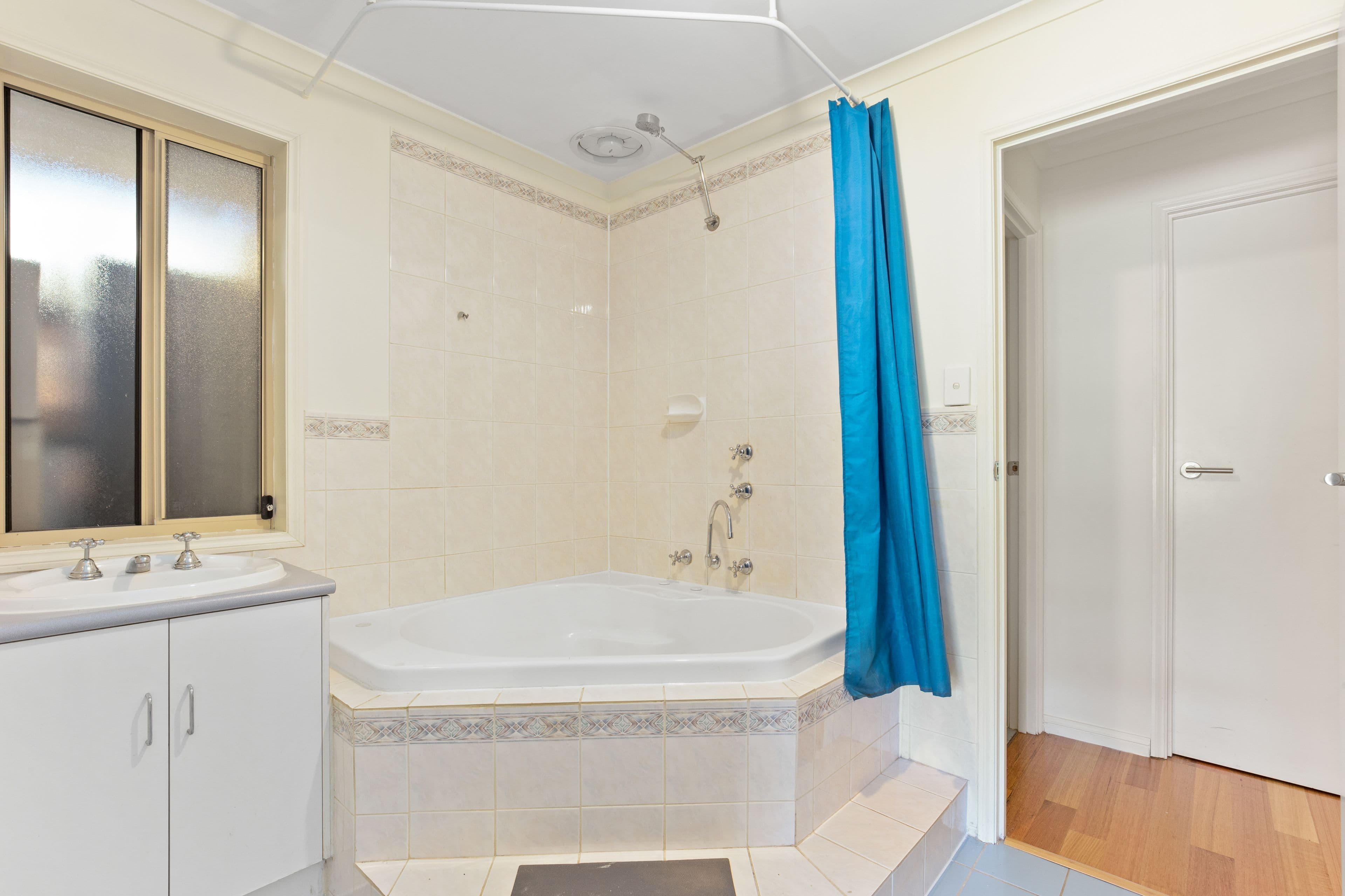 1A Beauford Avenue, Marion SA 5043, Marion - Thumbnail 7