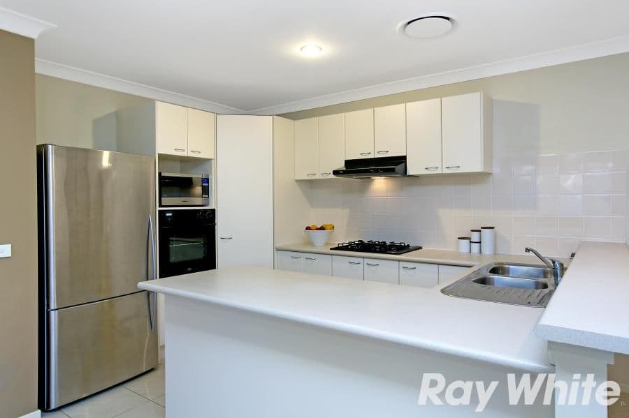 6 Winslow Avenue, STANHOPE GARDENS NSW 2768, Stanhope Gardens - Thumbnail 3