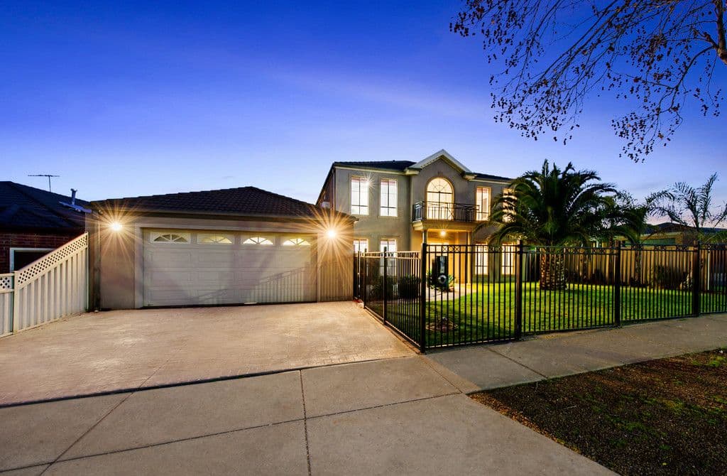 10 Queensberry Court, Hillside VIC 3037, Hillside - Image 1