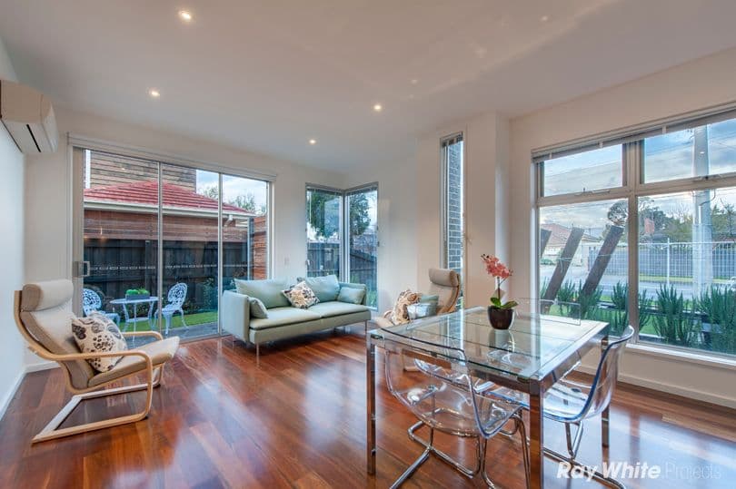 33 Spring Street, Preston VIC 3072, Preston - Thumbnail 2