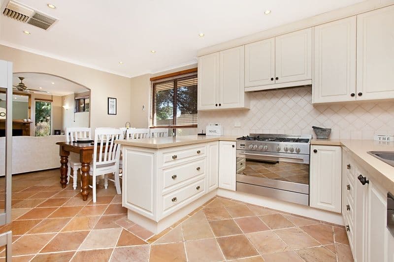 2 Carnarvon Avenue, REDWOOD PARK SA 5097, Redwood Park - Thumbnail 3