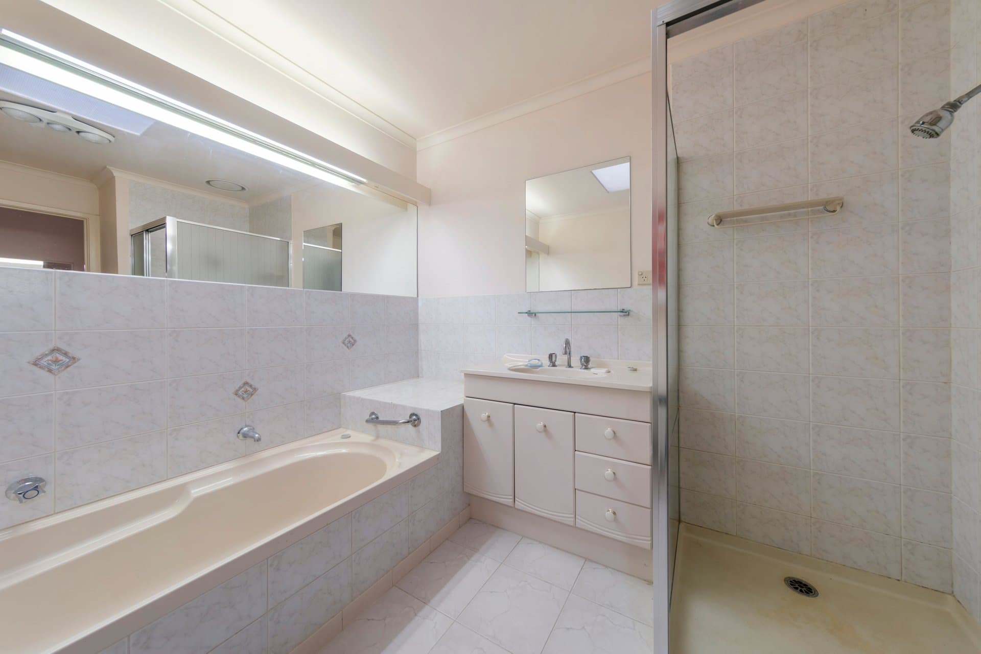 2A Guernsey Avenue, Hampton East - Thumbnail 8