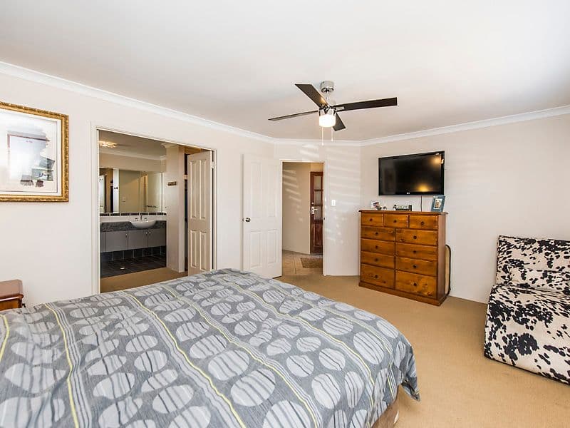32 Baycliff Turn, Waikiki WA 6169, Waikiki - Thumbnail 5