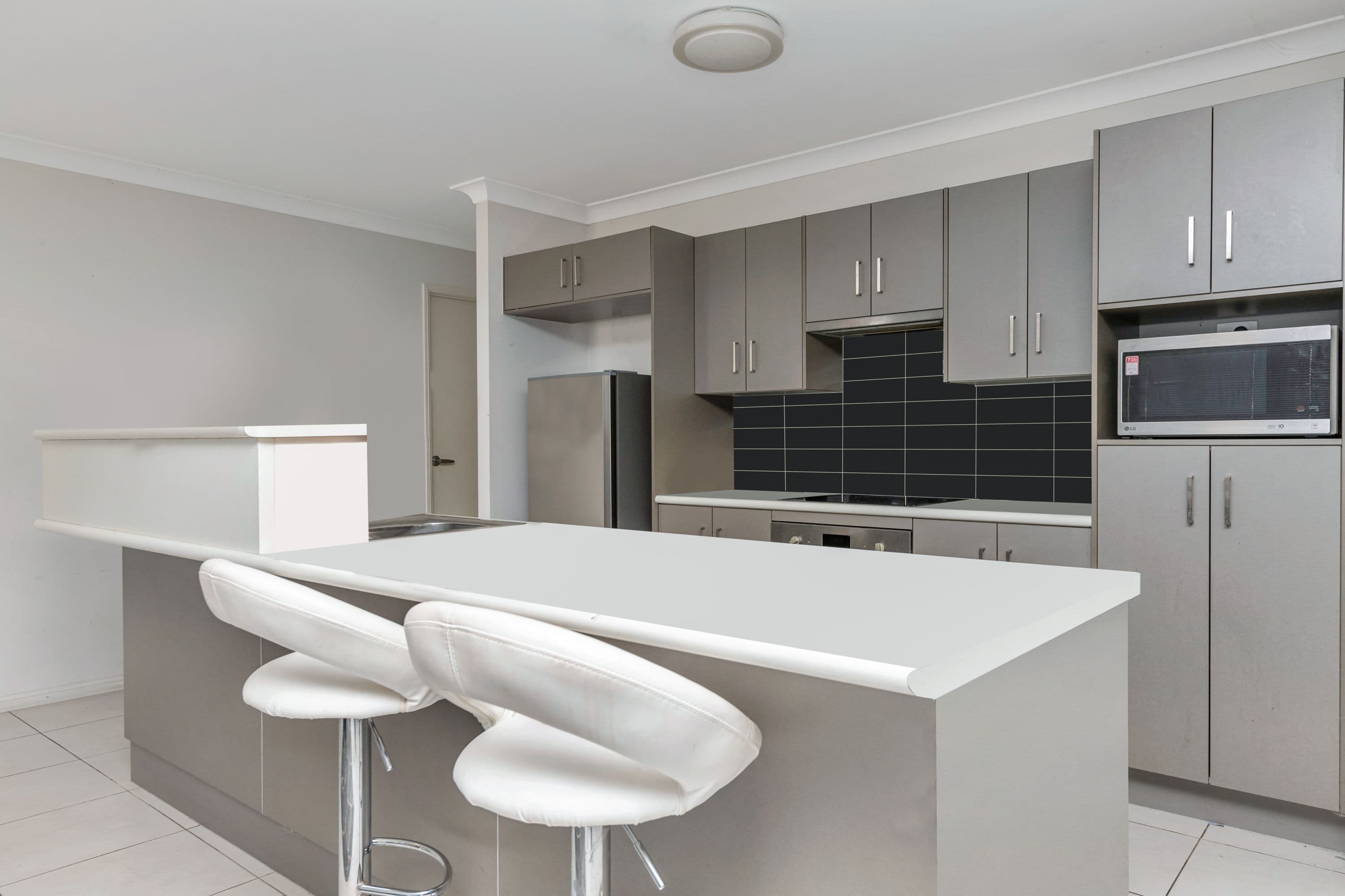 30 Heather Avenue, Rasmussen QLD 4815, Rasmussen - Thumbnail 3
