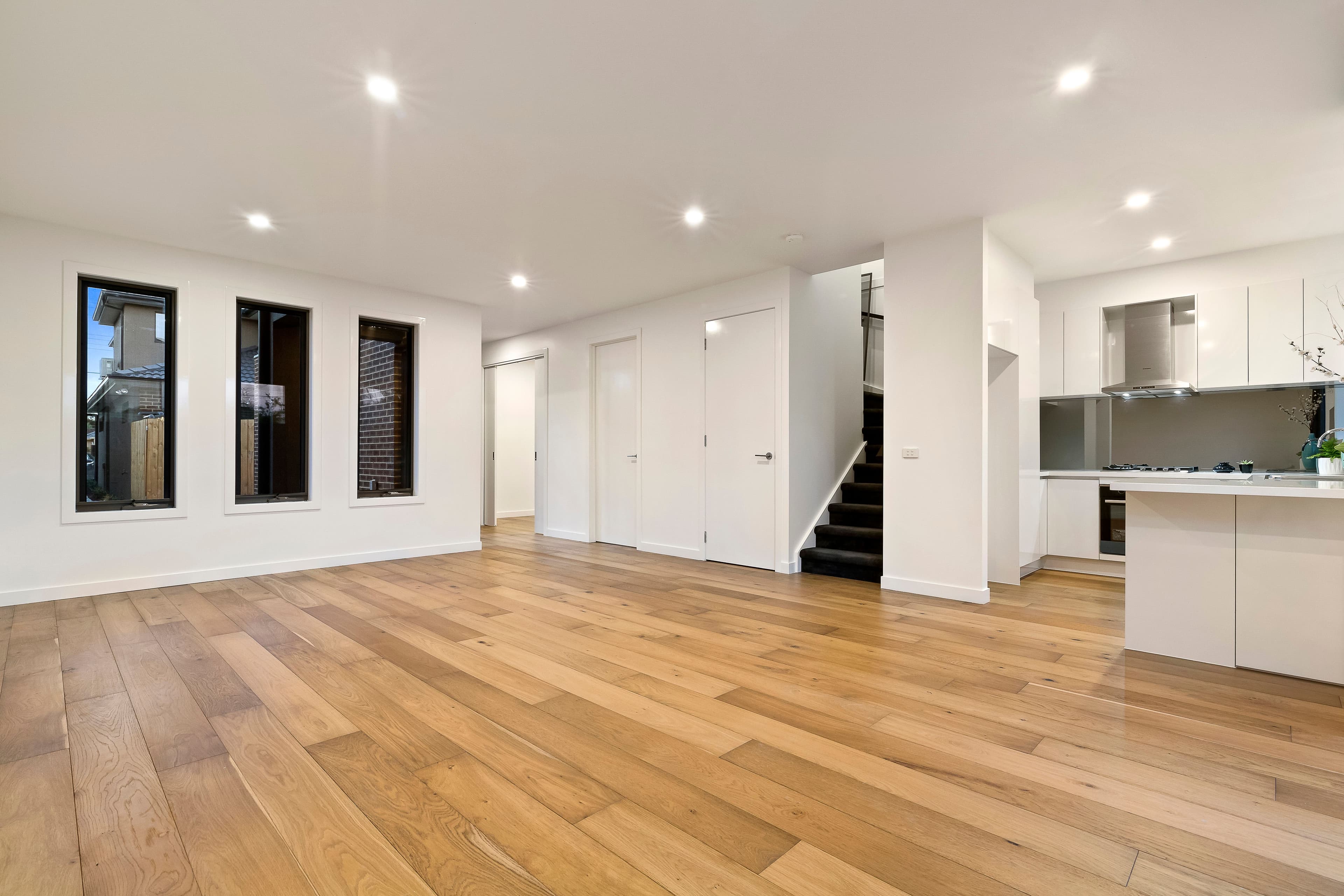12 Burns Avenue, Clayton South VIC 3169, Clayton South - Thumbnail 3