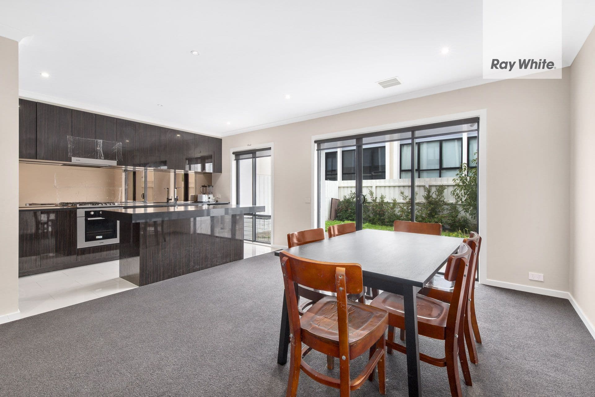 9 Surrey Court, Bundoora VIC 3083, Bundoora - Thumbnail 3