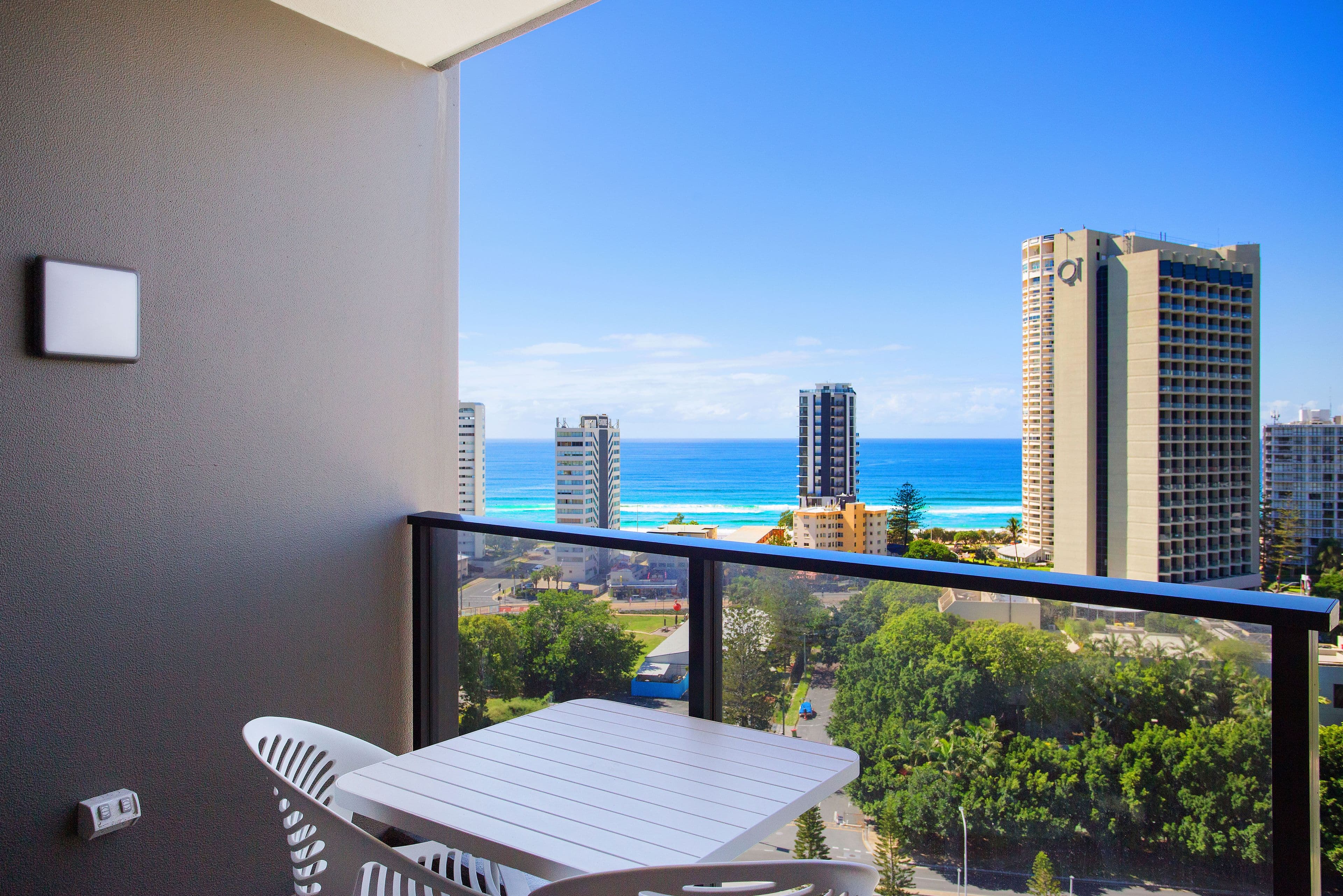9 Norfolk Avenue, Surfers Paradise QLD 4217, Surfers Paradise - Thumbnail 2