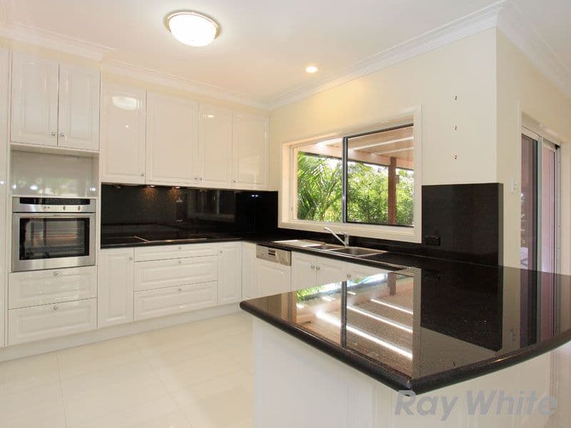28 Constellation Crescent, BRIDGEMAN DOWNS QLD 4035, Bridgeman Downs - Thumbnail 2