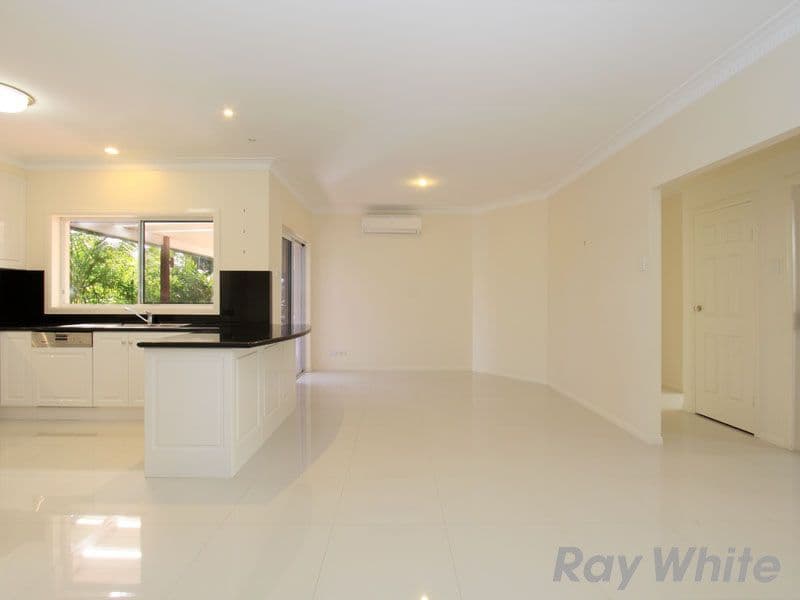 28 Constellation Crescent, BRIDGEMAN DOWNS QLD 4035, Bridgeman Downs - Thumbnail 3