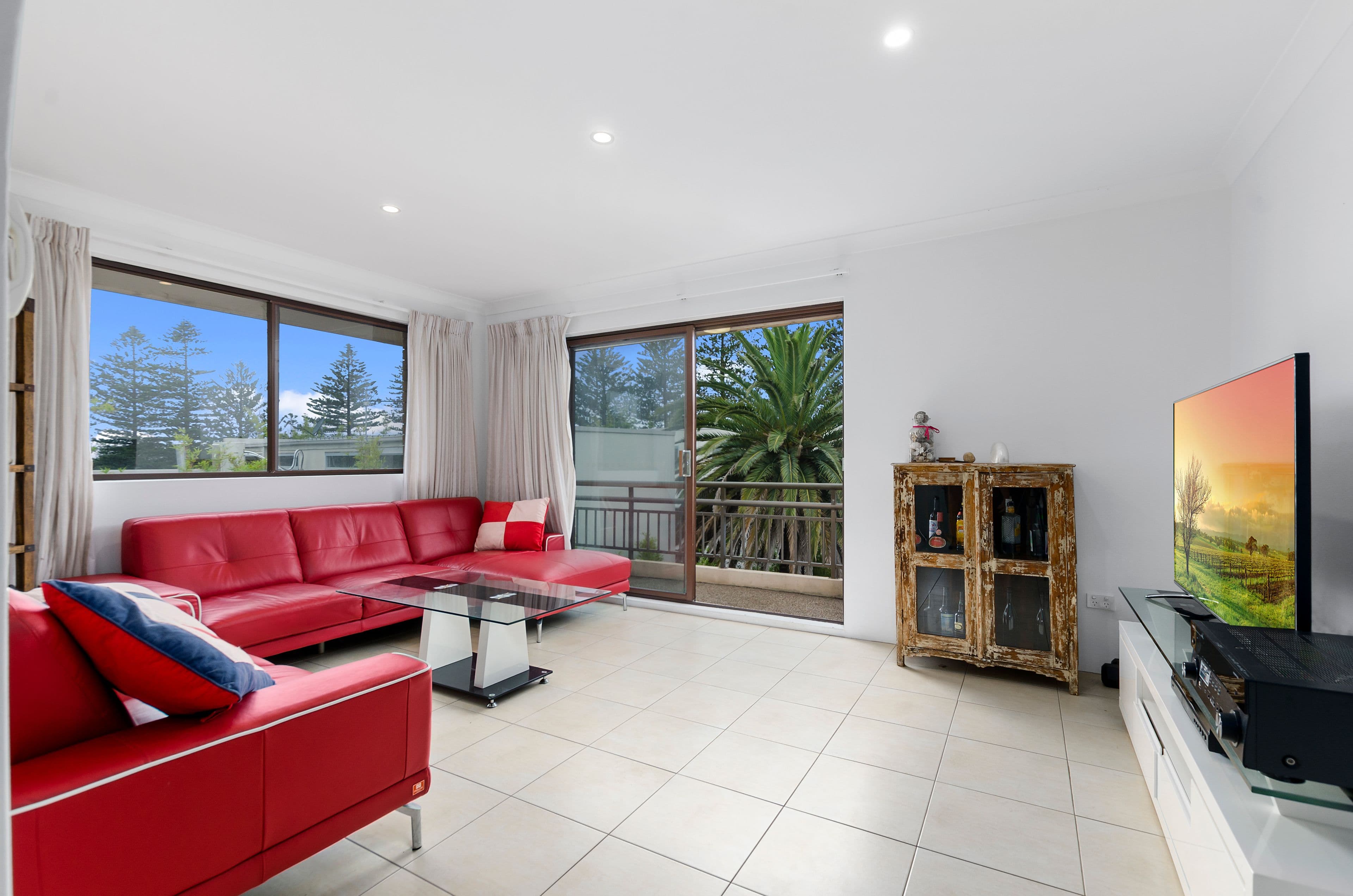 33 Uvadale Grove, Kew - Thumbnail 4