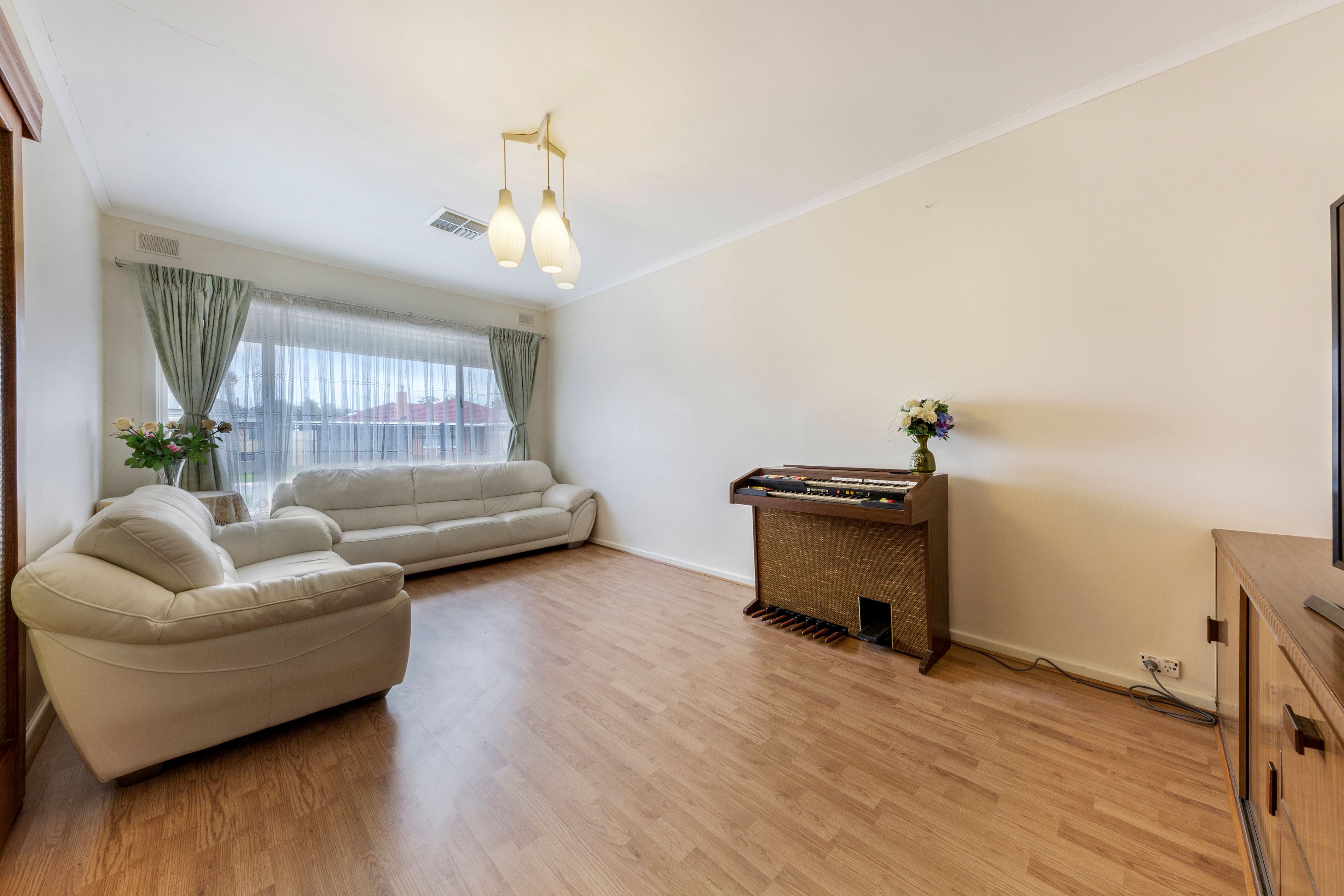 27 Jocelyn Terrace, Parafield Gardens SA 5107, Parafield Gardens - Thumbnail 3
