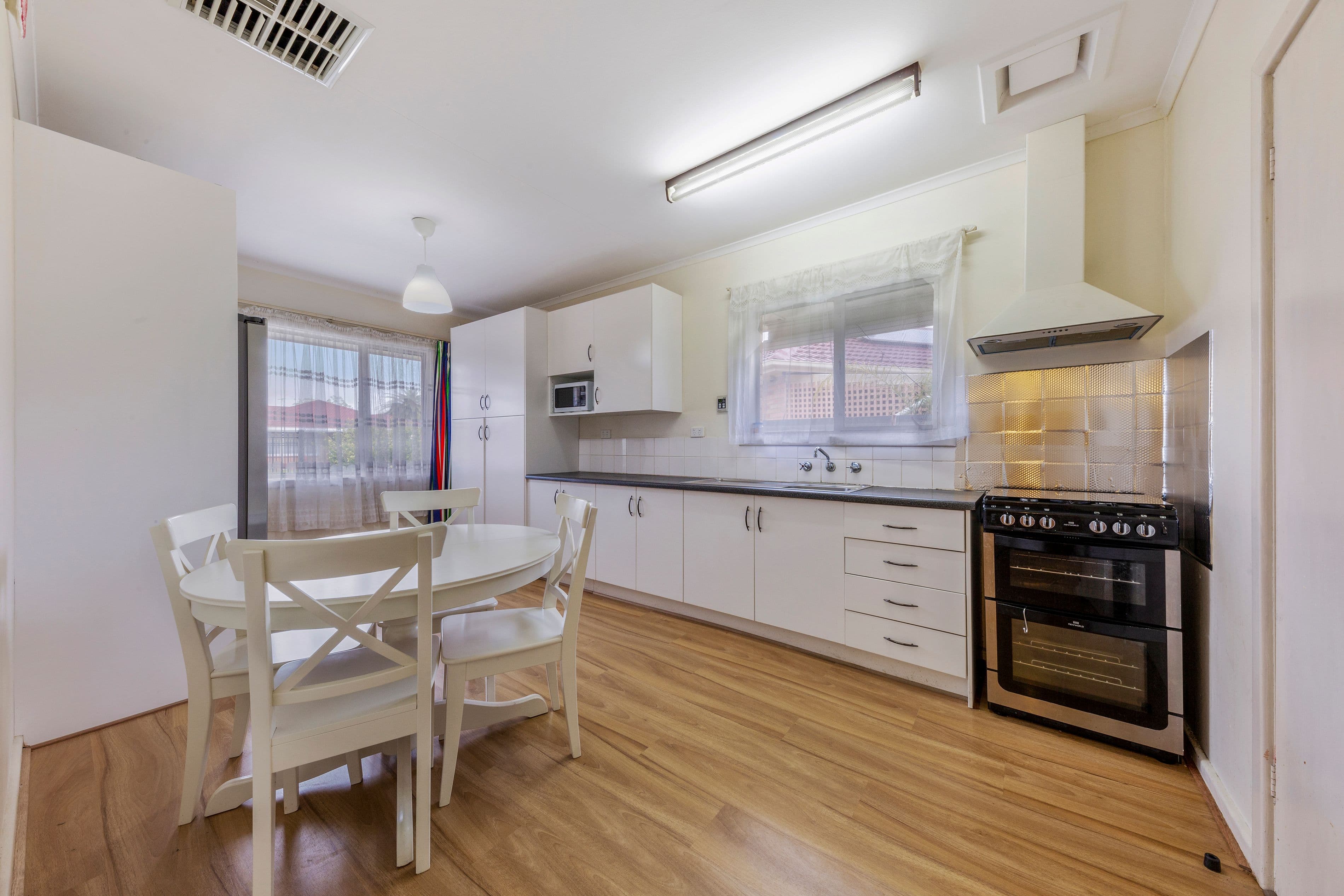 27 Jocelyn Terrace, Parafield Gardens SA 5107, Parafield Gardens - Thumbnail 4