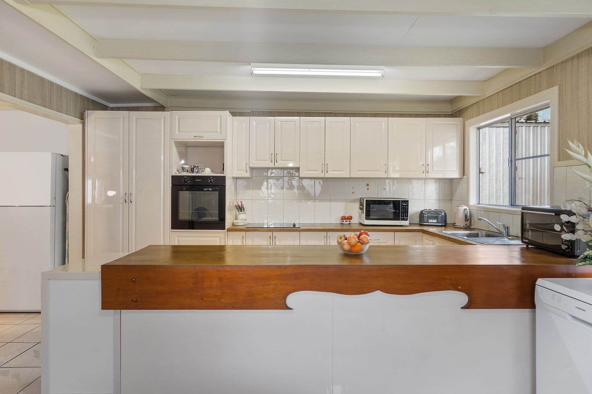 10 Ewinga Street, Kingston QLD 4114, Kingston - Thumbnail 4