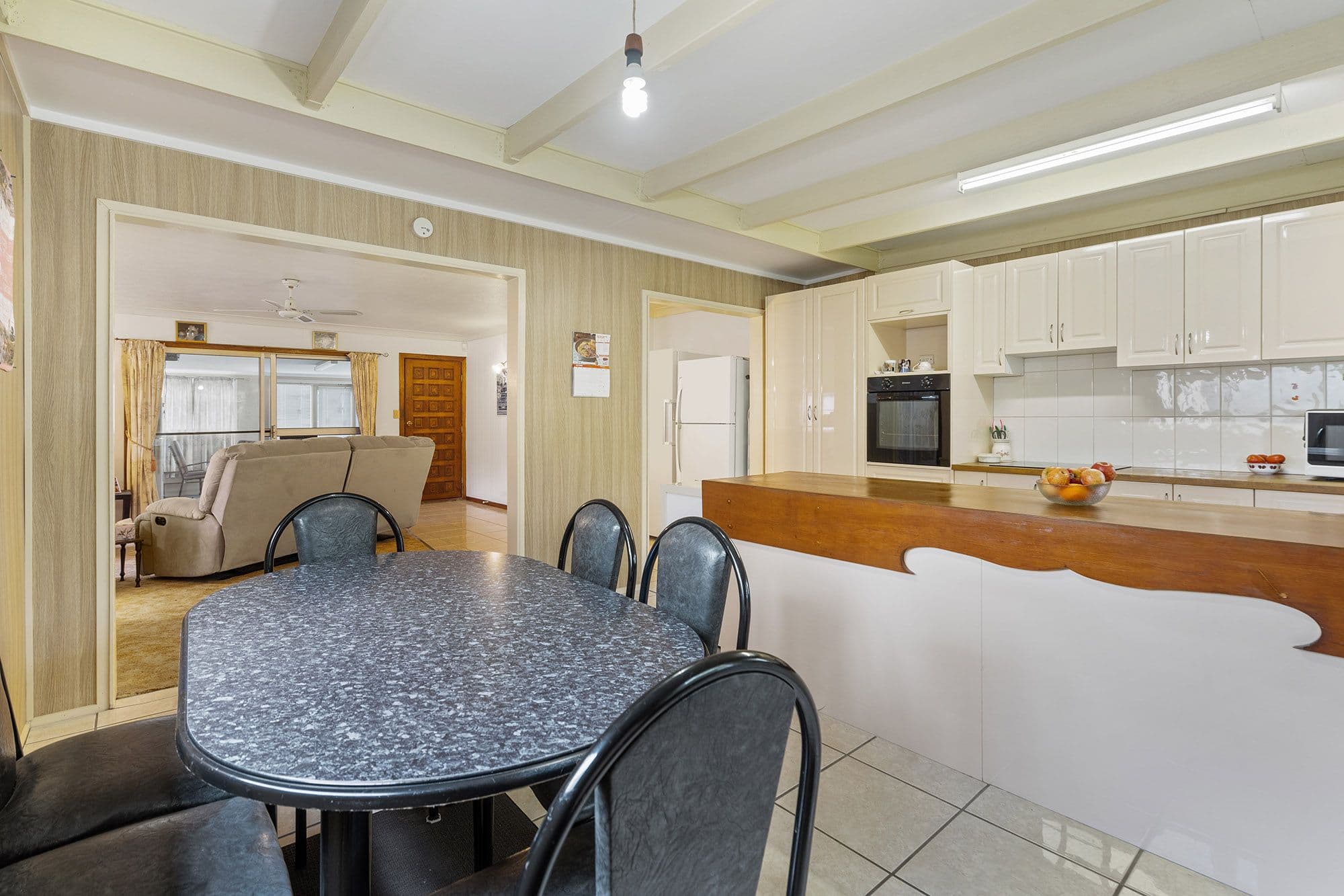 10 Ewinga Street, Kingston QLD 4114, Kingston - Thumbnail 7
